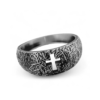 Δαχτυλίδι ανδρικό από ασήμι 925° με σταυρό.